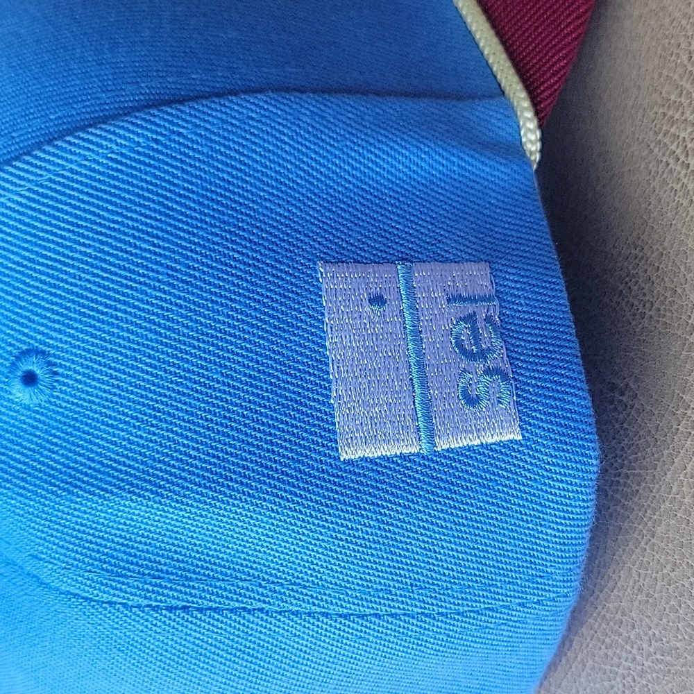 Philadelphia Phillies Hat - Picture 2 of 4